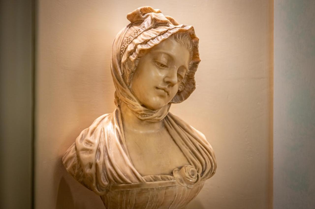 Pensión Dei Medici Palace